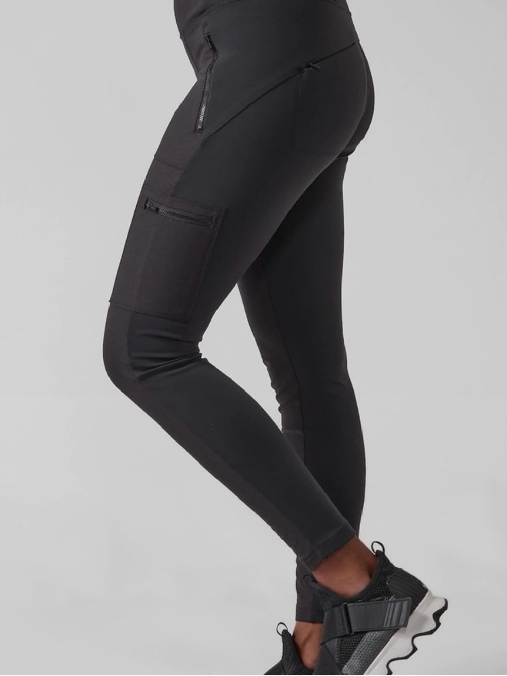 Athleta Black Headlands Hybrid Cargo Leggings